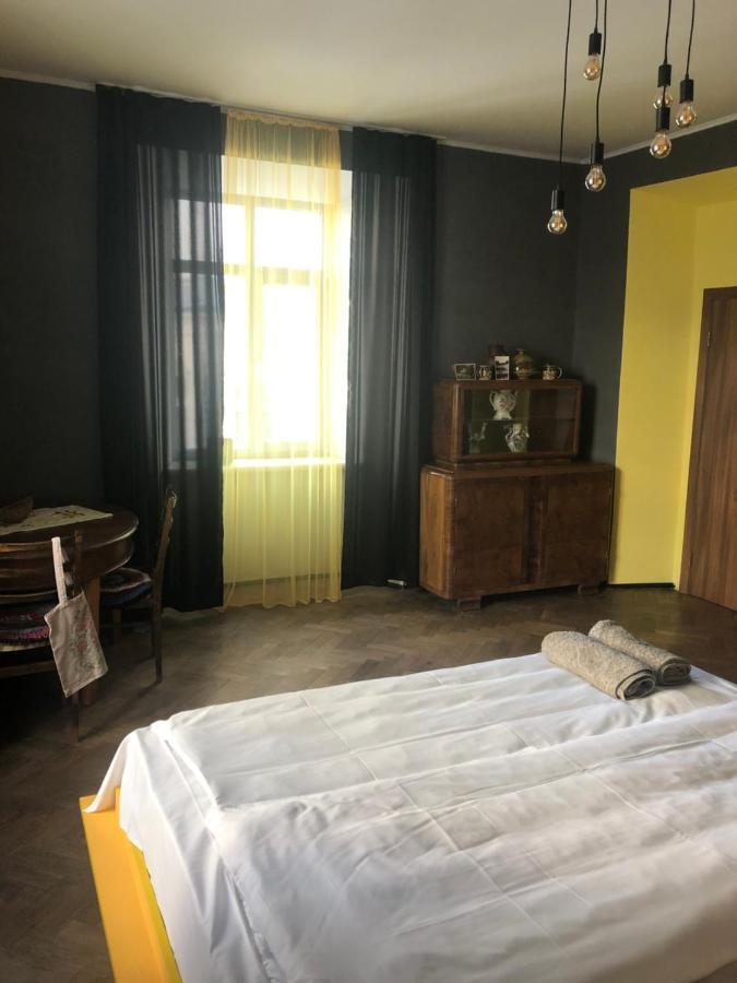 History На Проспекті Свободи 49 Lviv Eksteriør billede
